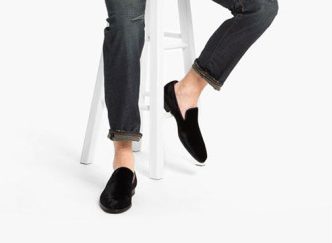 Slippers: como surgiram os calçados preferidos de Frank Sinatra