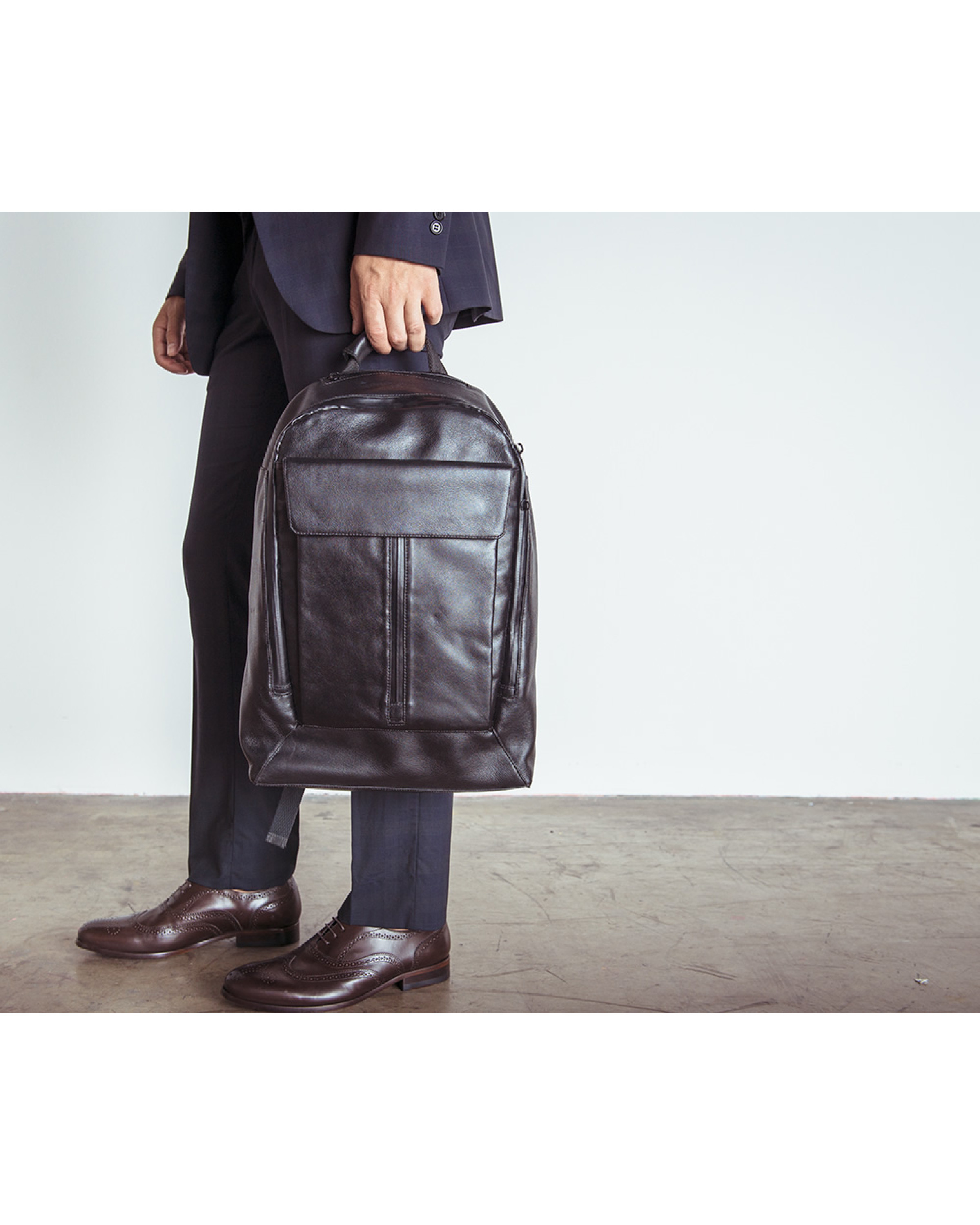 Mochila De Couro Virrat Preta Mochila De Couro Virrat Preta